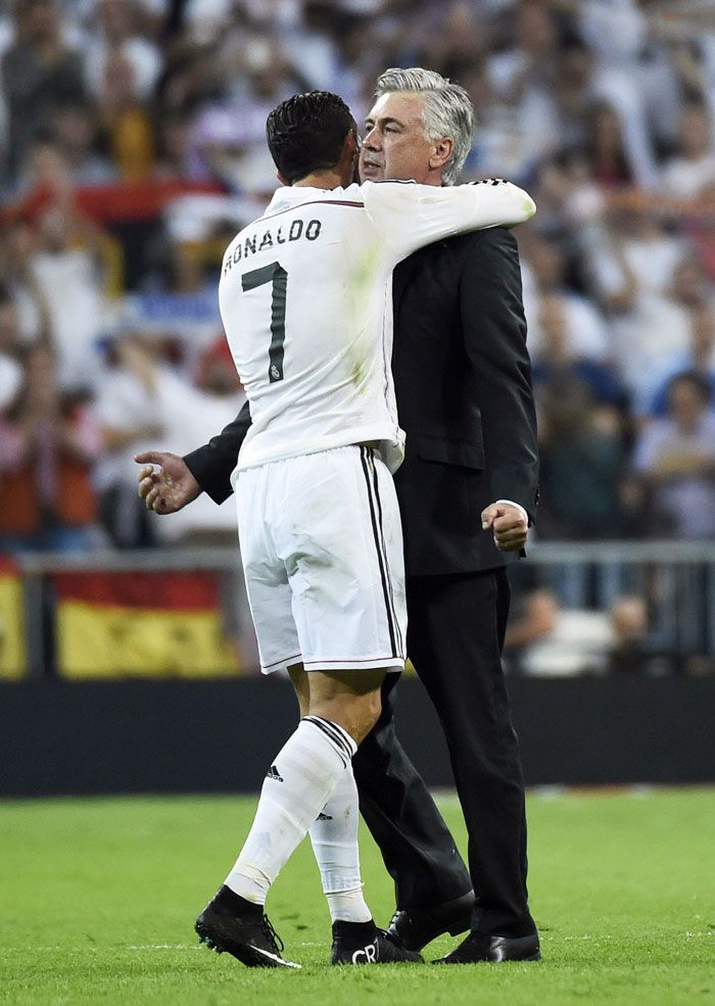 Madridi Reali peatreener Carlo Ancelotti (paremal) ja tiimi suurim staar Cristiano Ronaldo on leidnud hea klapi.