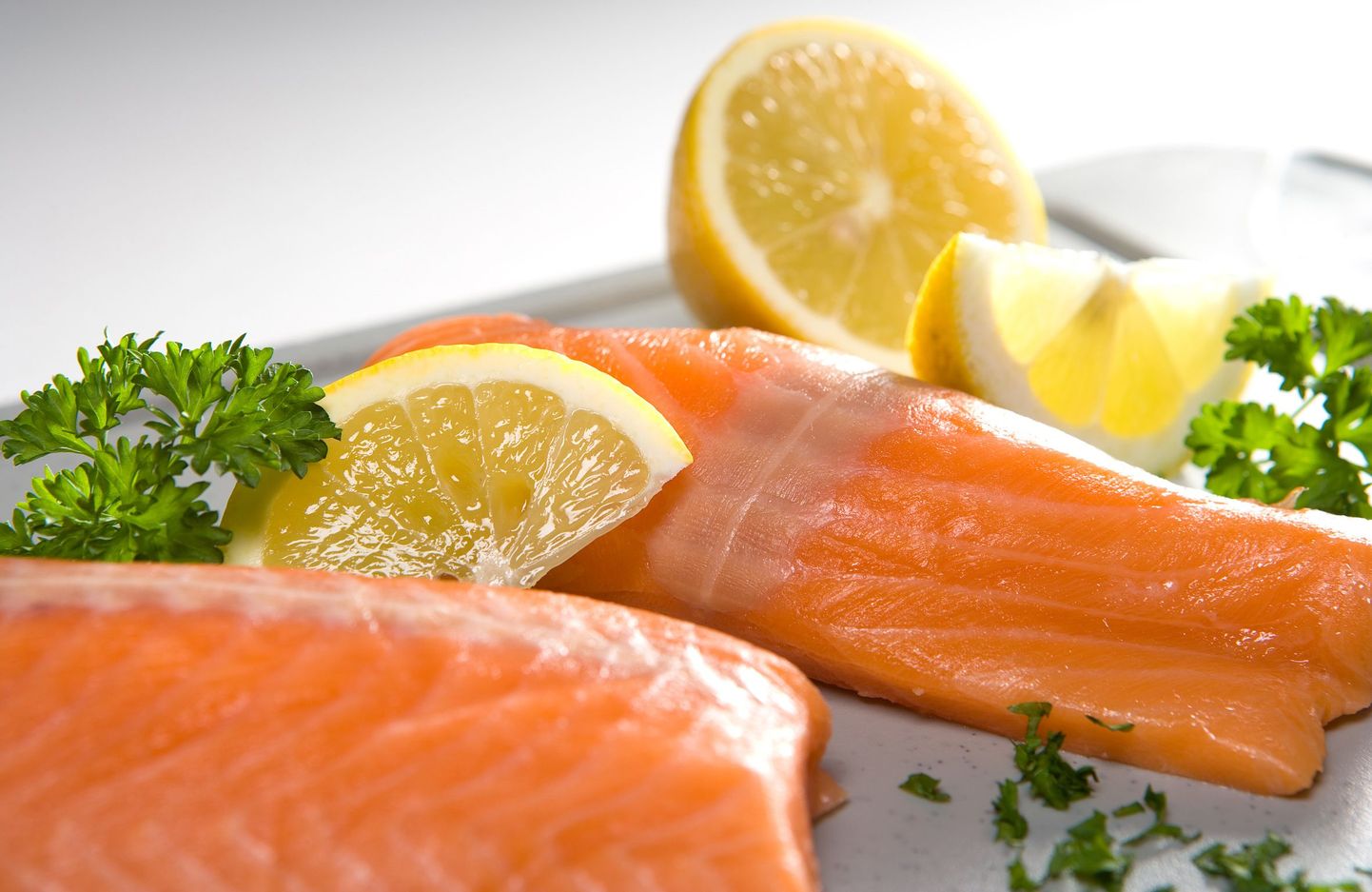 D-vitamiini sisaldub rohkesti kalas.