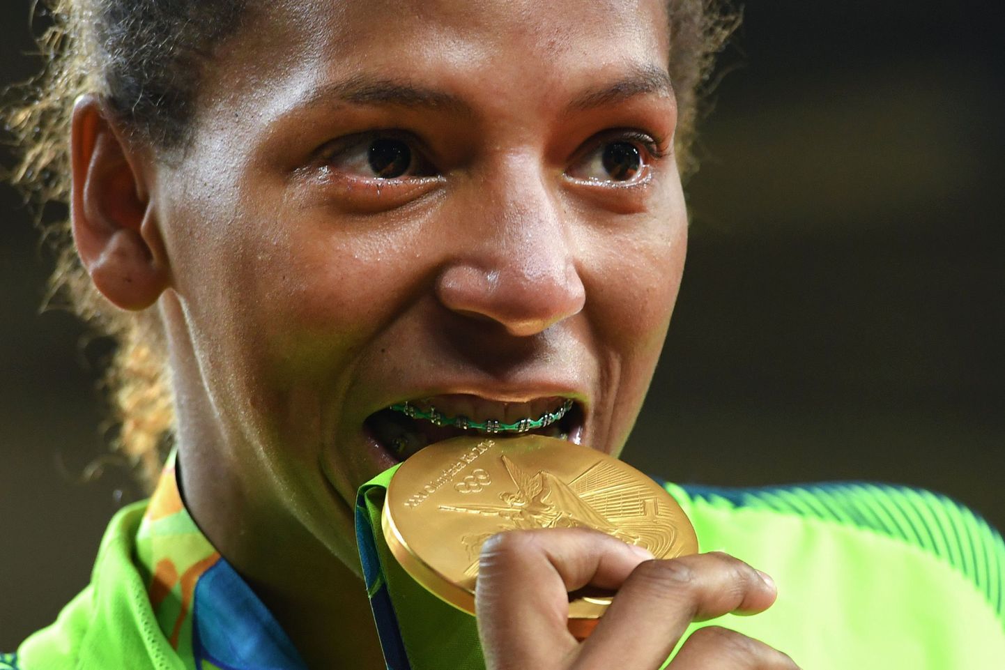 Rafaela Silva Rio olümpiamängude kuldmedali eest rõõmustamas.