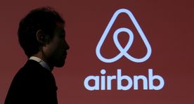AirBnB astus suure sammu edasi: majutuse jagamisele lisandub kohalike reisijuhiteenus