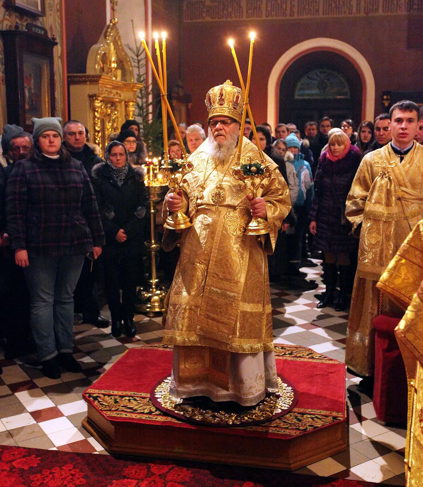 Õigeusu jõulude jumalateenistus Tallinnas Nevski katedraalis.