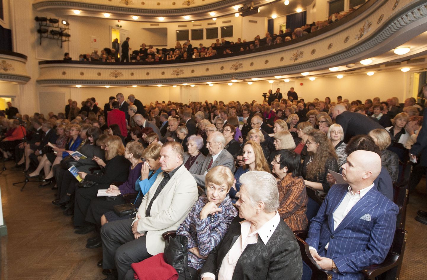 Благотворительный гала-концерт в театре "Эстония".