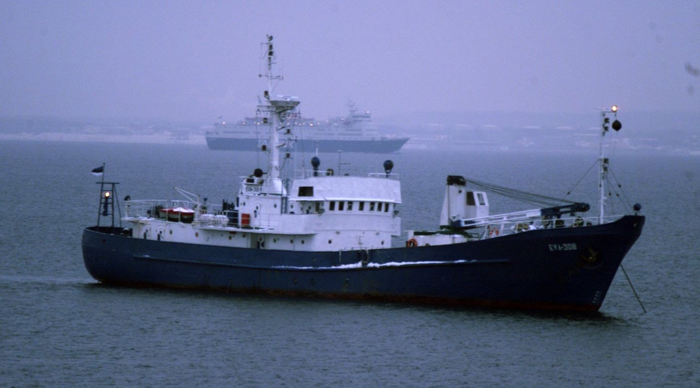 Pildil on seni põhikasutuses olnud veeteede ameti laev EVA-308.