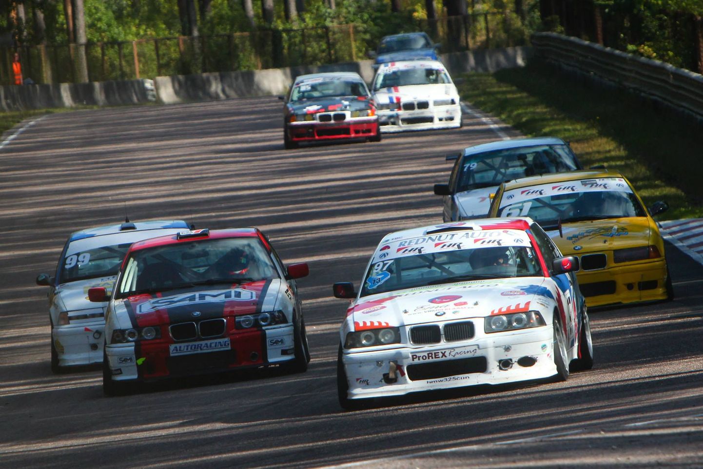 BMW 325 Cupi klassi sõidud olid koos Soome meistrivõistluste klassiga BMW Extreme ja stardirivis oli peaaegu 20 autot.