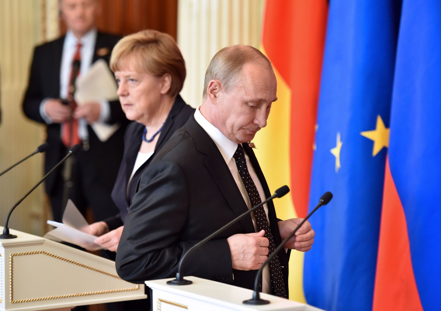 Merkel ja Putin 10. mail Kremlis