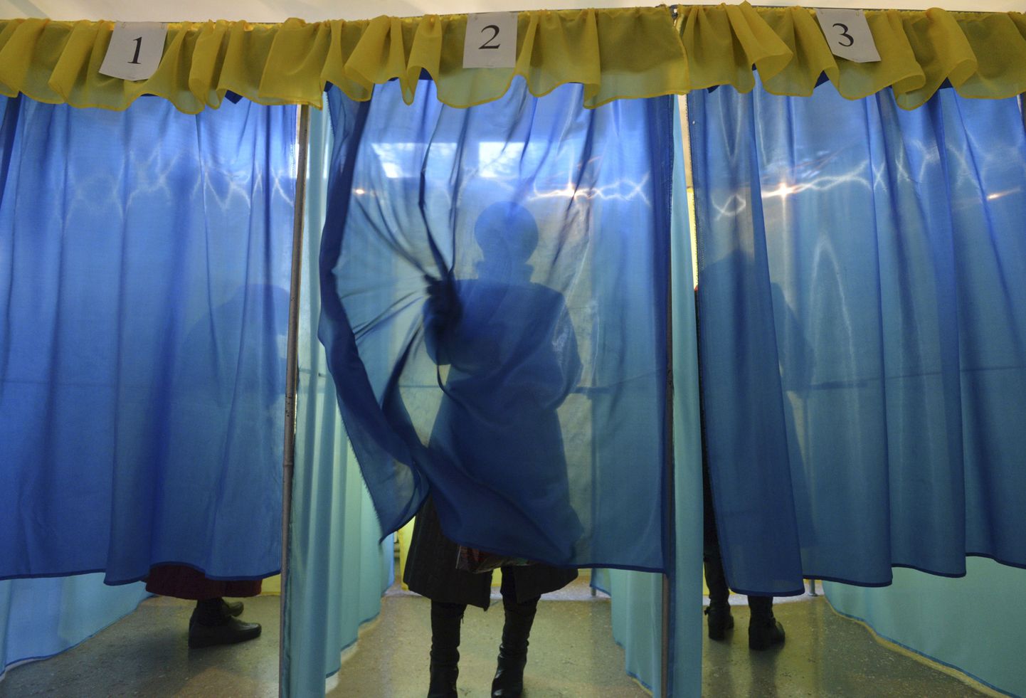 Valimiskabiinid Kramatorskis, Ukraina ida osas asuvas Donetskis.