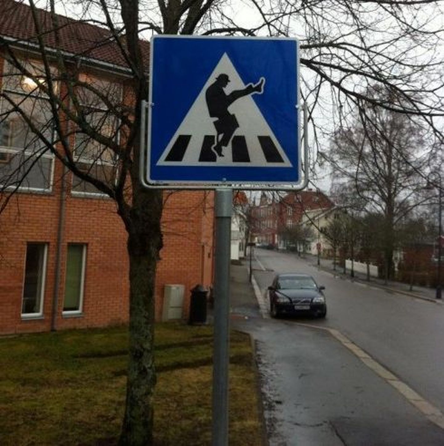 «Monty Pythoni» ülekäiguraja märgid ärritavad Norra liiklusametnikke