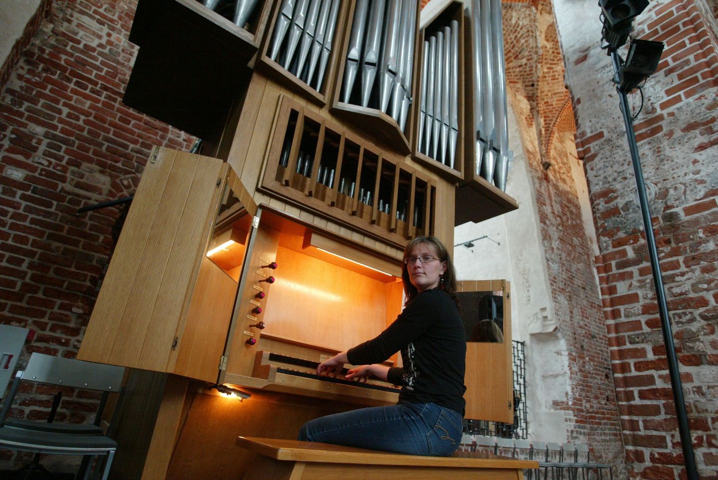 Elke Unt alustas muusikaveerandtundidega Jaani kirikus 2006. aasta 10. oktoobril.