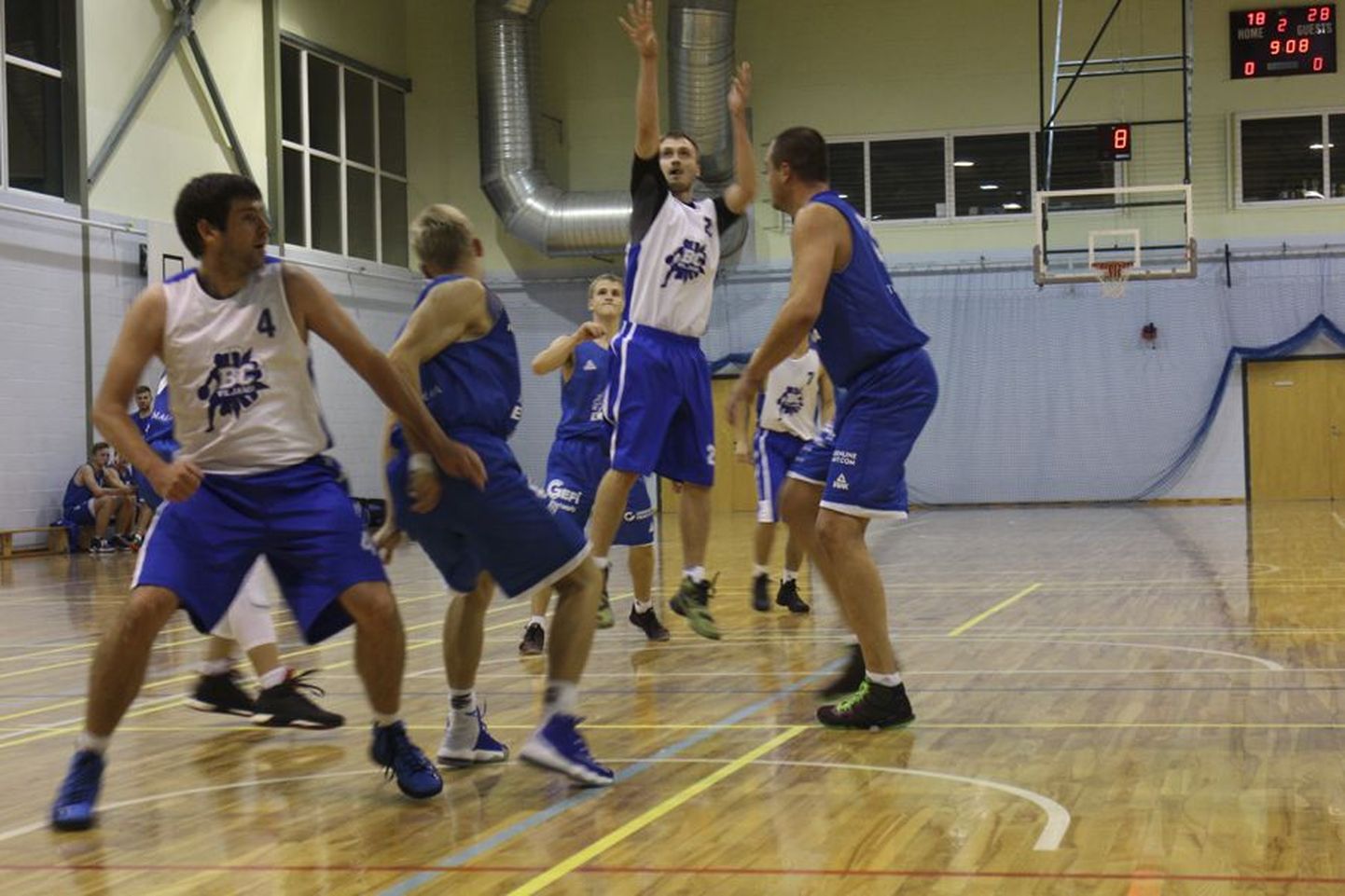 BC Viljandi esindus osaleb Eesti meistrivõistluste teise liiga turniiril, kus praegu käivad vahegrupimängud.