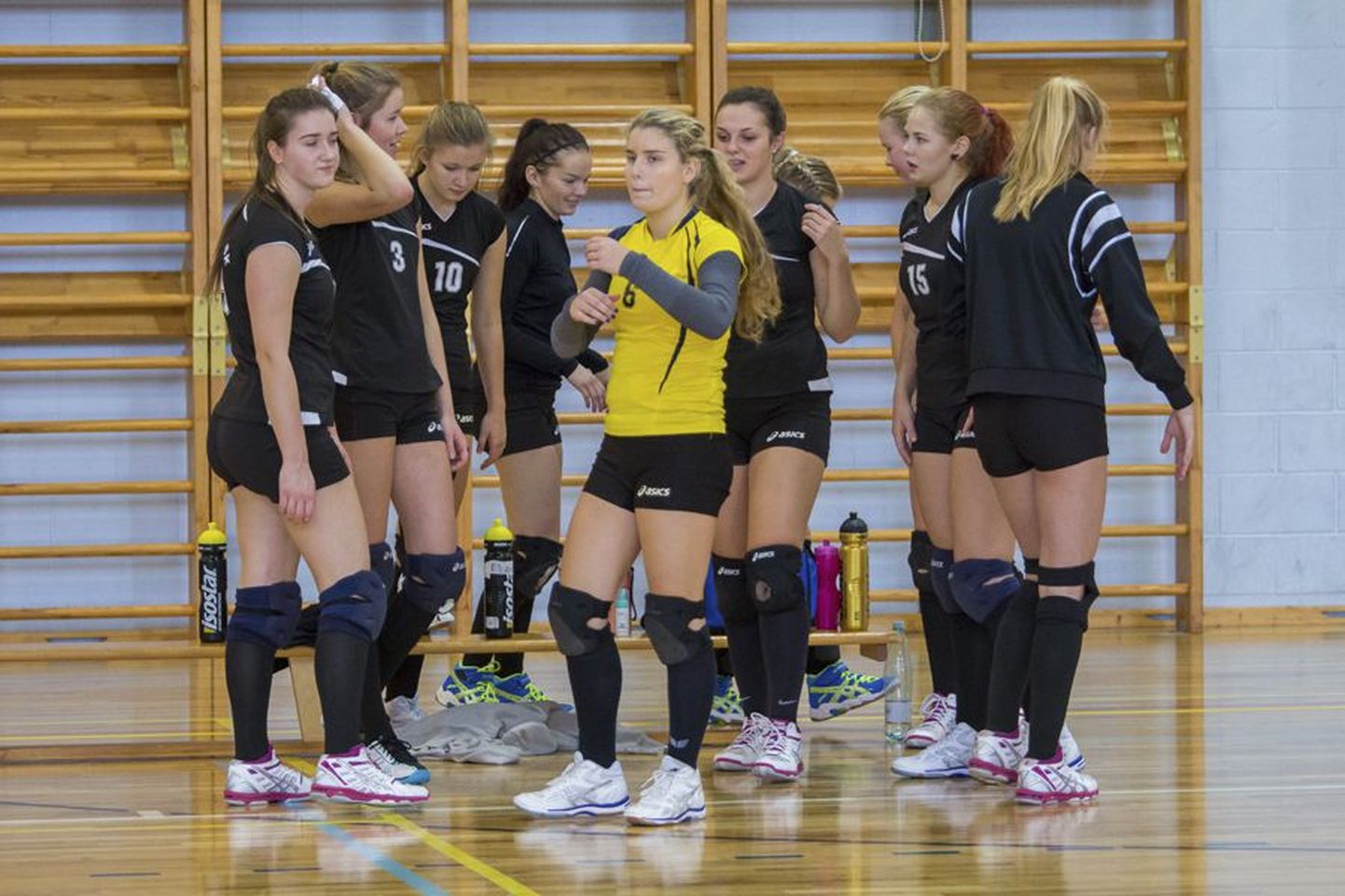 Viljandi spordikooli naiskond sai kodulinnas mängitud Eesti U-18 klassi võrkpalli karikavõistlustel neljanda koha.