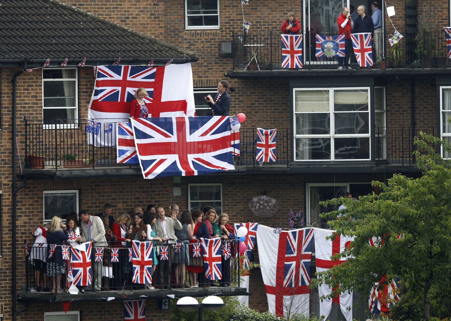 Празднования по случаю 60-летия правления королевы в Лондоне