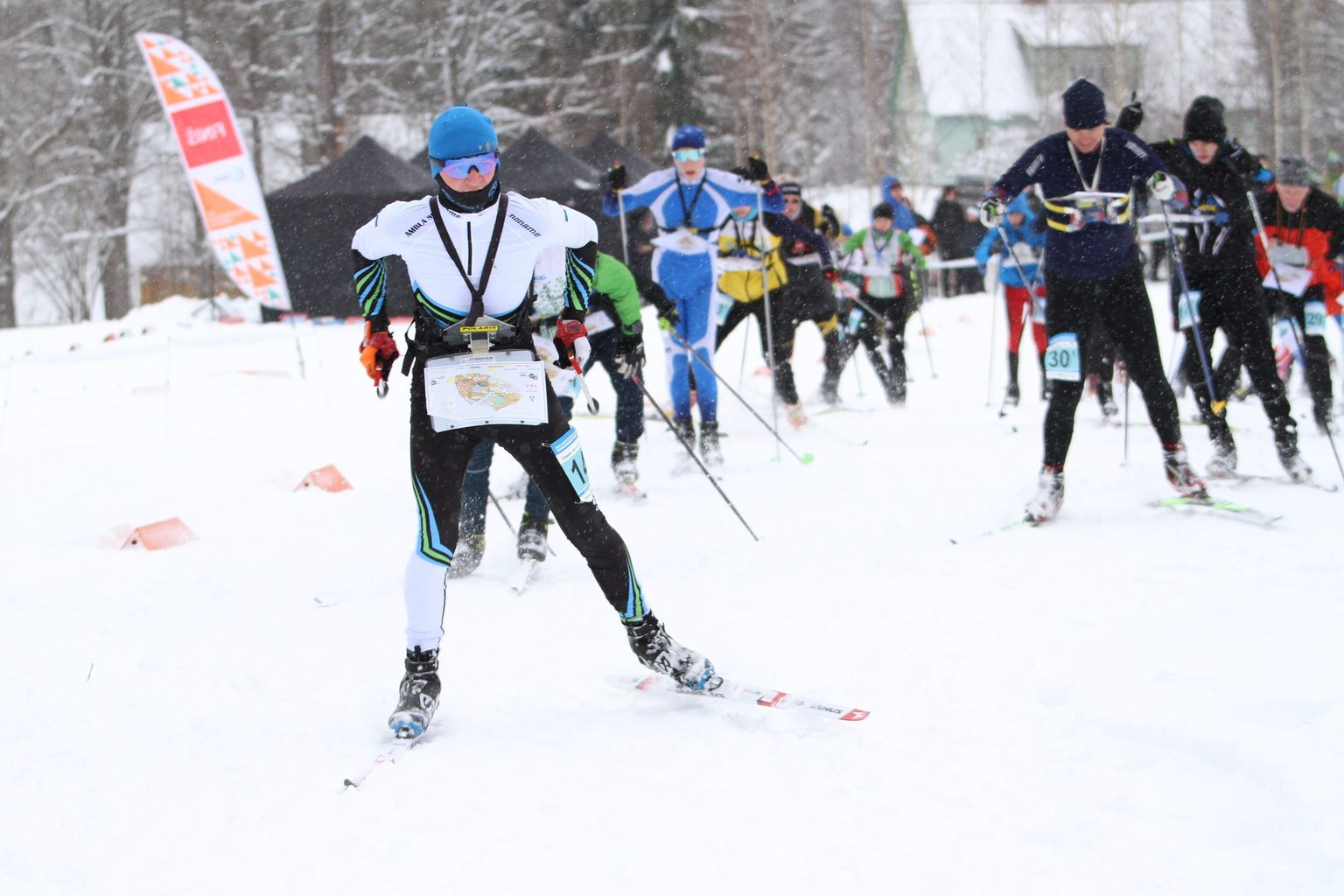 Kerto Kaasiku suusaorienteerumise Eesti MV sprinditeate stardis.