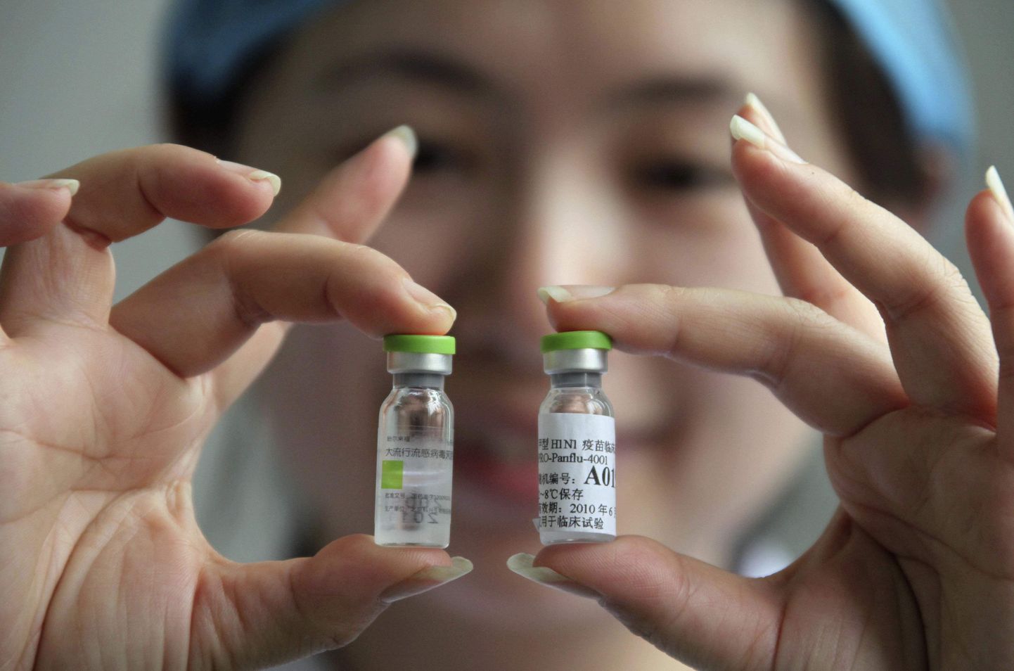 Китайские ученые скрестили свиной и птичий грипп. Их раскритиковали за безответственность.