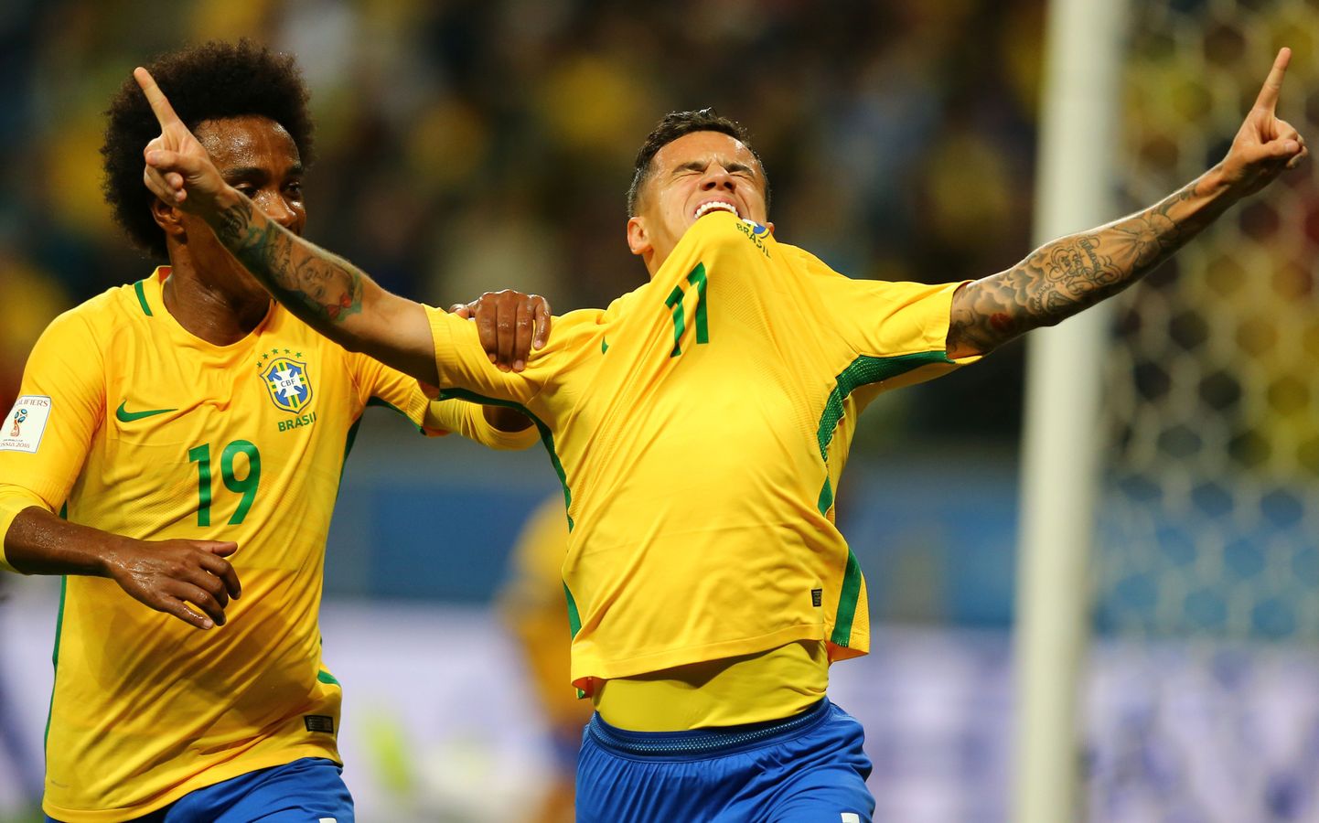 Philippe Coutinho Brasiilia koondise särgis rõõmustamas