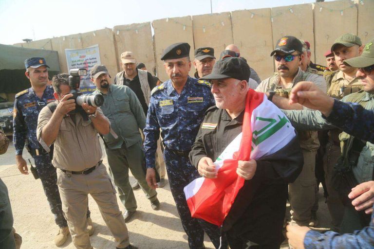 Iraagi peaminister Haider al-Abadi eile Mosulis. Foto: CHINENOUVELLE/SIPA/Scanpix
