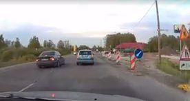 Видеорегистратор запечатлел преступный обгон на Палдиском шоссе - общественность возмущена!