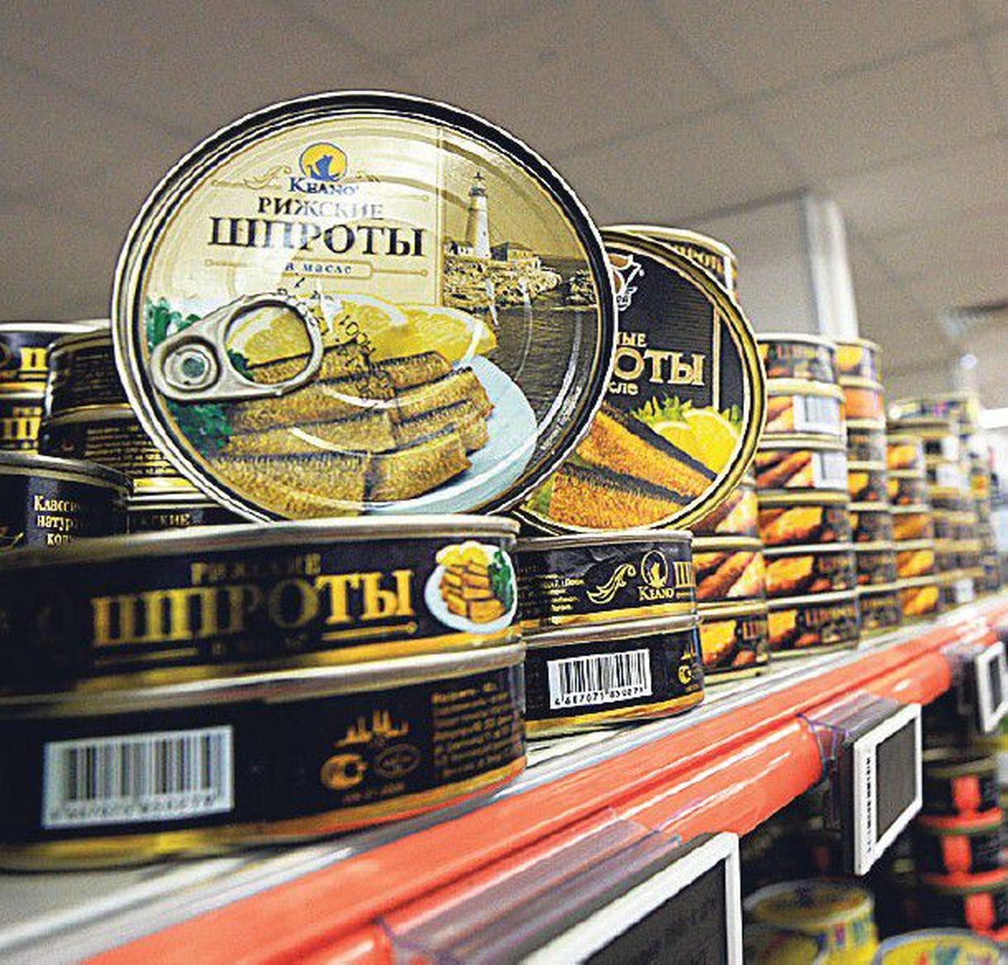 Шпроты из Латвии продавались в московских супермаркетах еще в прошлом году. Сегодня же экспорт латвийских рыбных консервов испытывает серьезный кризис.