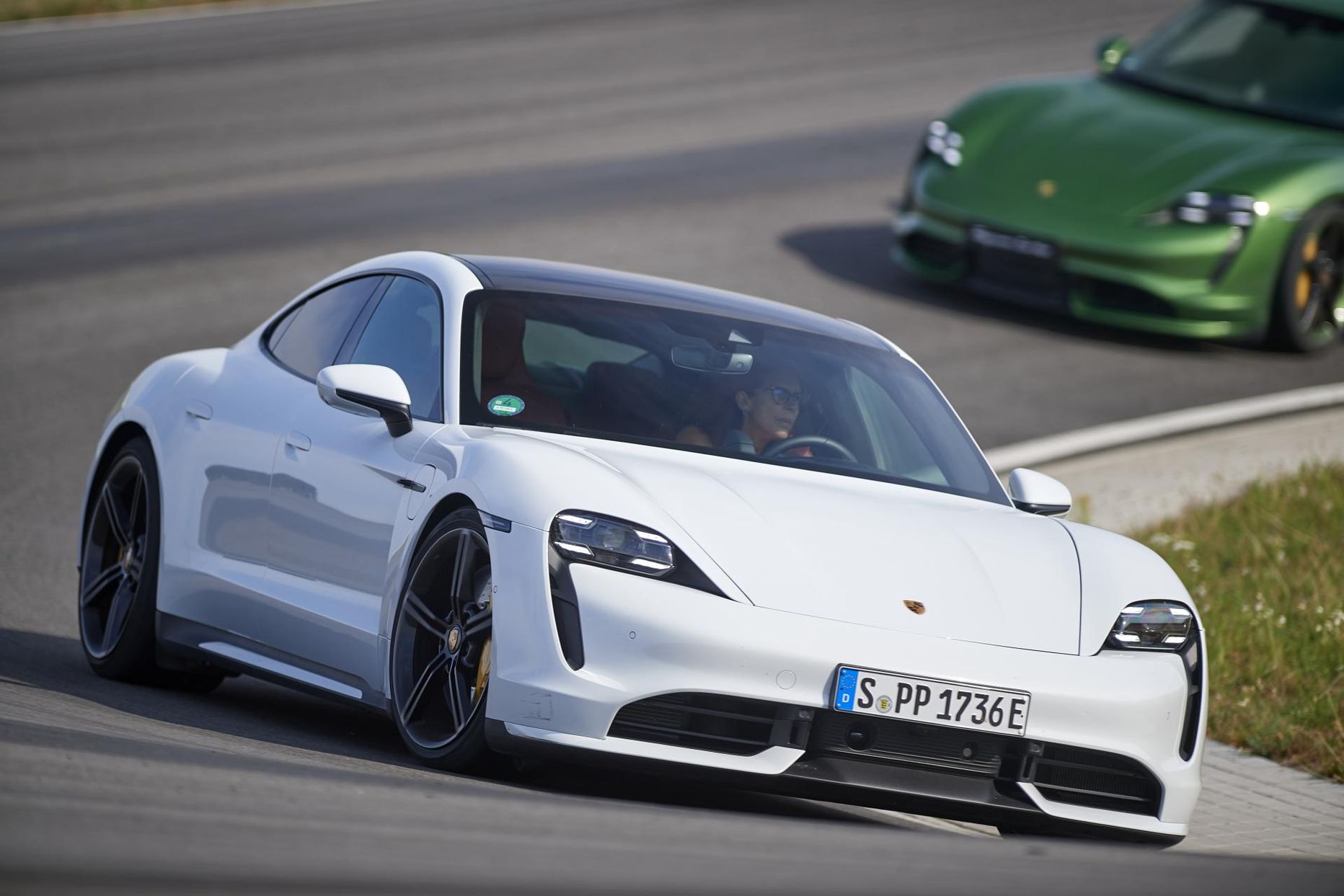2. koht aasta kõige ägedamate autode top'is: Porsche Taycan
Suurepärane insenerisaavutus. Ent jääb paljudele kaugeks, sinna pole midagi parata.