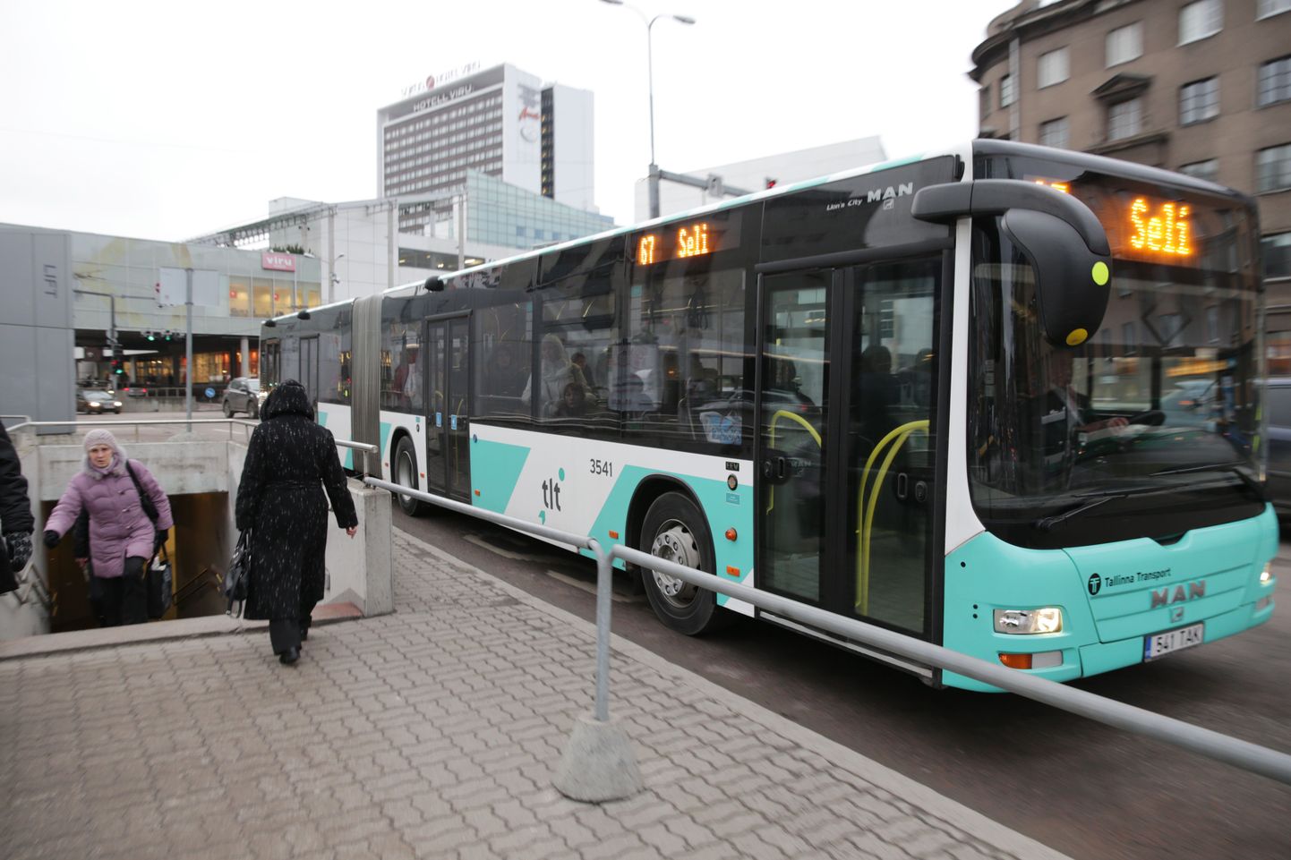 Tallinna bussiliinidel sõidavad ka praegu MANi bussid.