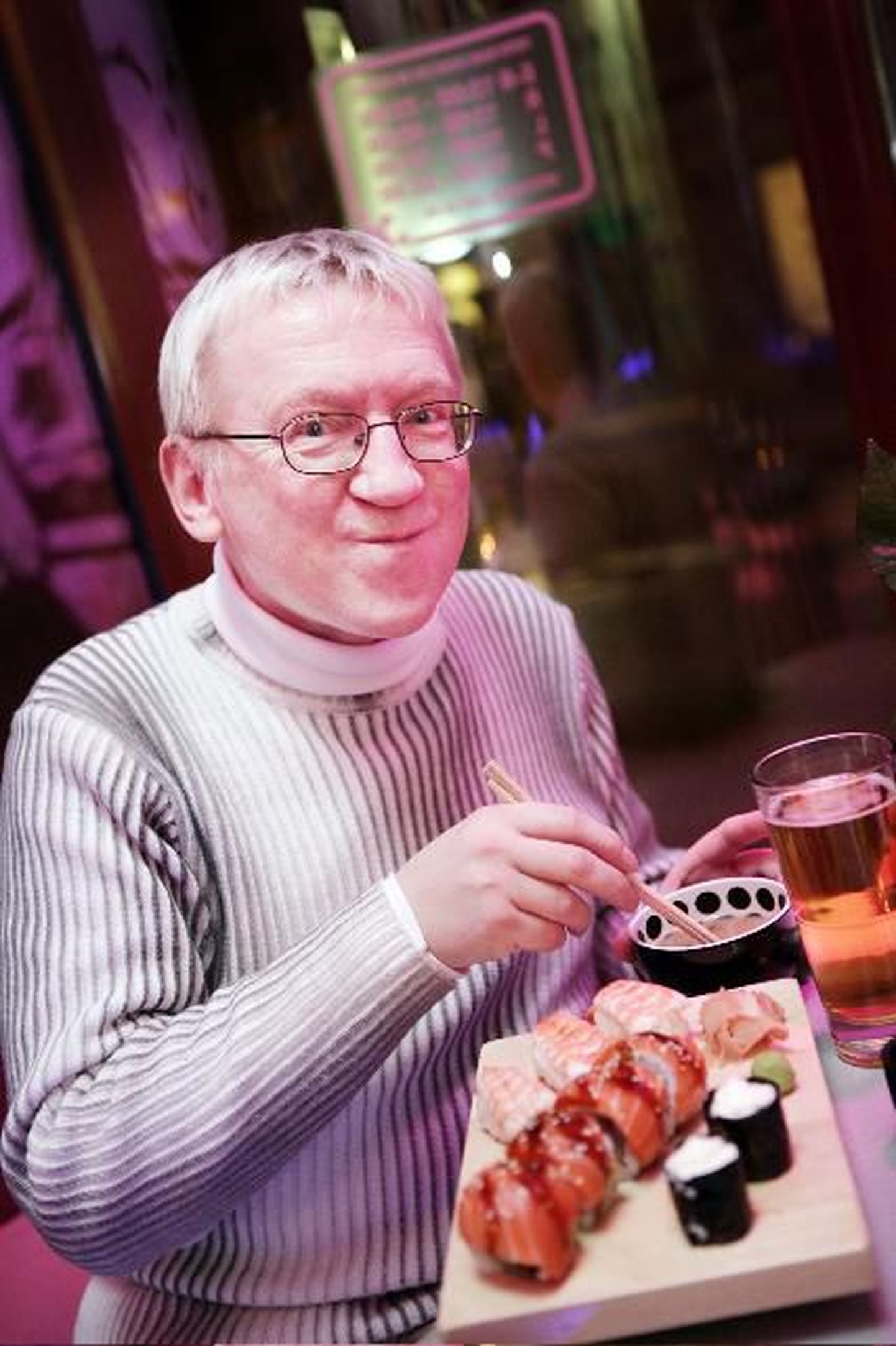 Linnar Priimägi istus eile äikese ajal restoranis