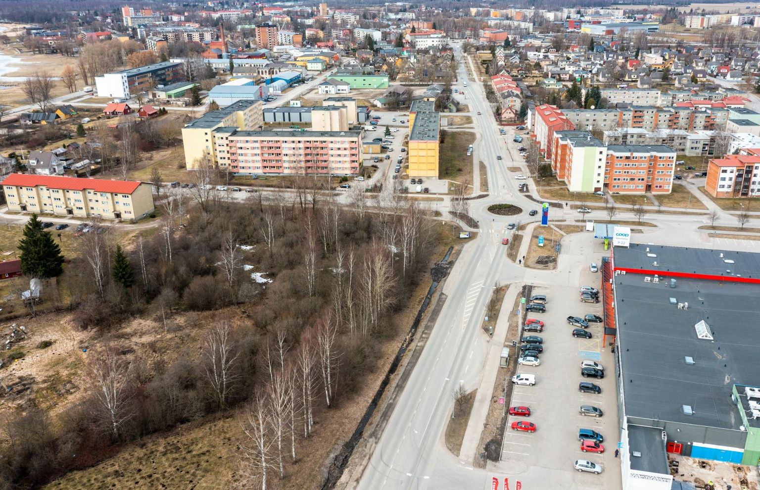 Lidl plaanib Võrus kauplust Jüri ja Luha tänava nurgal asuvale kahele kinnistule. Üle tee asub Coop Maksimarket.