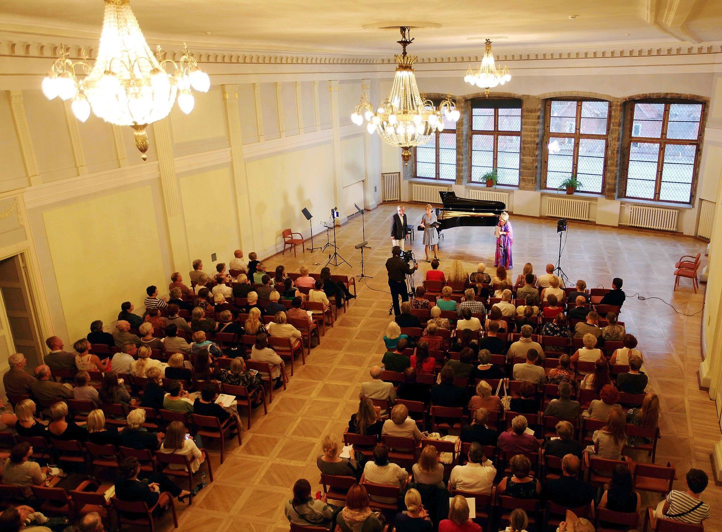 Tallinna Kammermuusika Festival tähistas 2014. aastal oma 10. sünnipäeva suurejoonelise galakontserdiga.