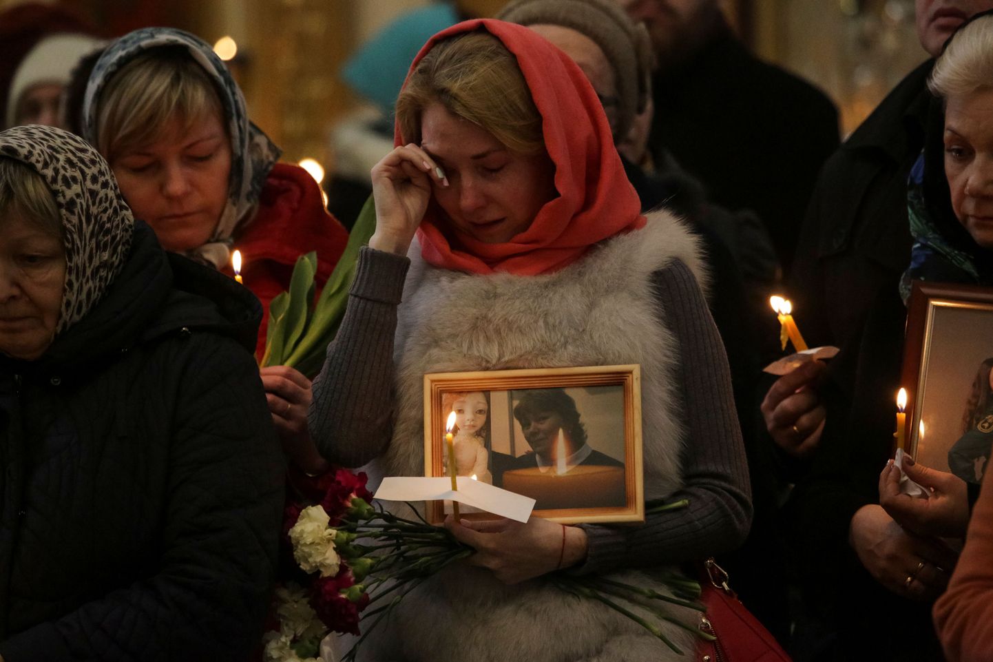 Kolmandal aprilli toimus Peterburis Püha kolmainu kirikus metroorünnakus hukkunute mälestusteenistus.