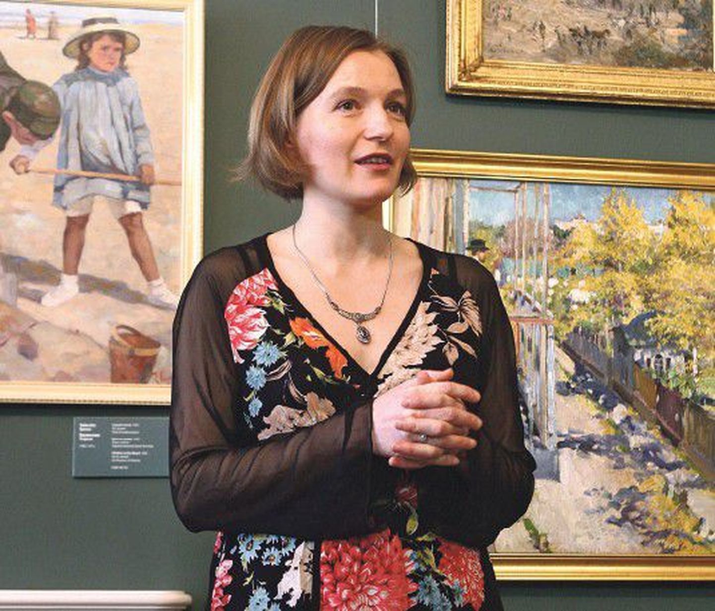 Куратор выставки в Кадриоргском художественном музее Александра Мурре уверена, что каждый посетитель вернисажа откроет для себя интересные шедевры.