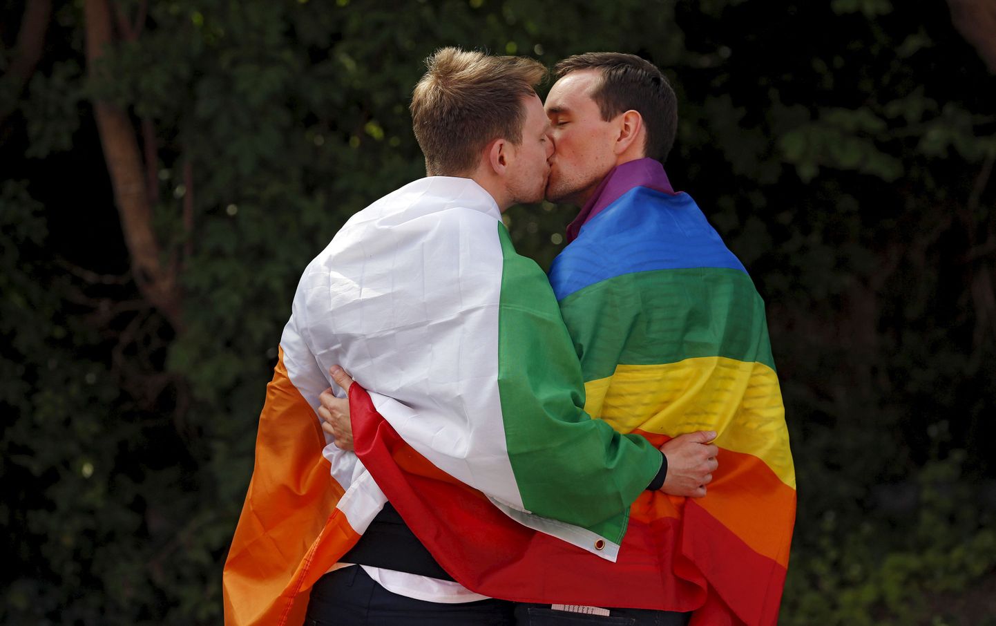 В Ирландии считают голоса за однополые браки.