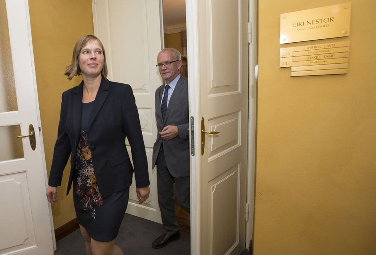 Riigikogu esimehest Eiki Nestorist sai presidenditegija pärast ebaõnnestunud valimiskogu, kui ta tõi välja erakondadelt suure toetuse saanud Kersti Kaljulaidi.