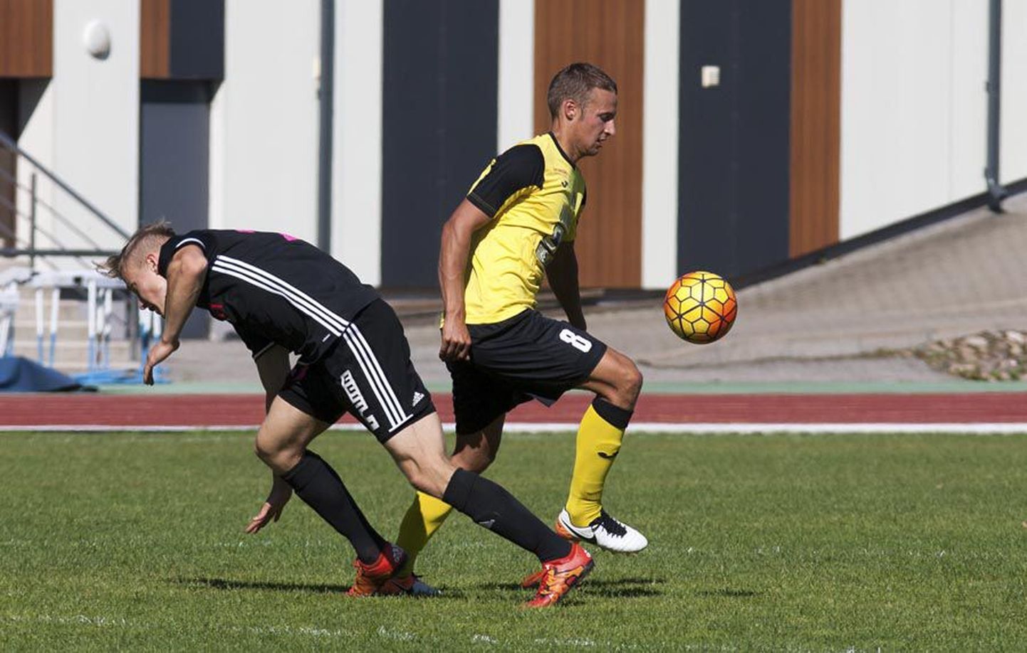 Viljandi Tuleviku jalgpalliklubi esindusmeeskond võitis Nõmme Kalju U-21 esinduse 5:0.