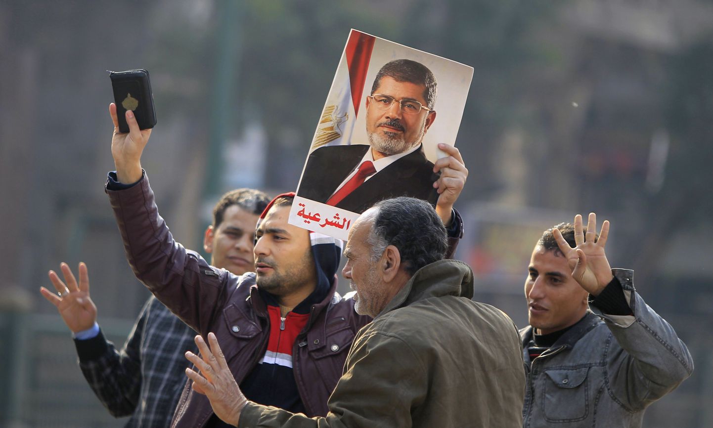 Moslemivennaskonna ning Mohamed Morsi toetajad.