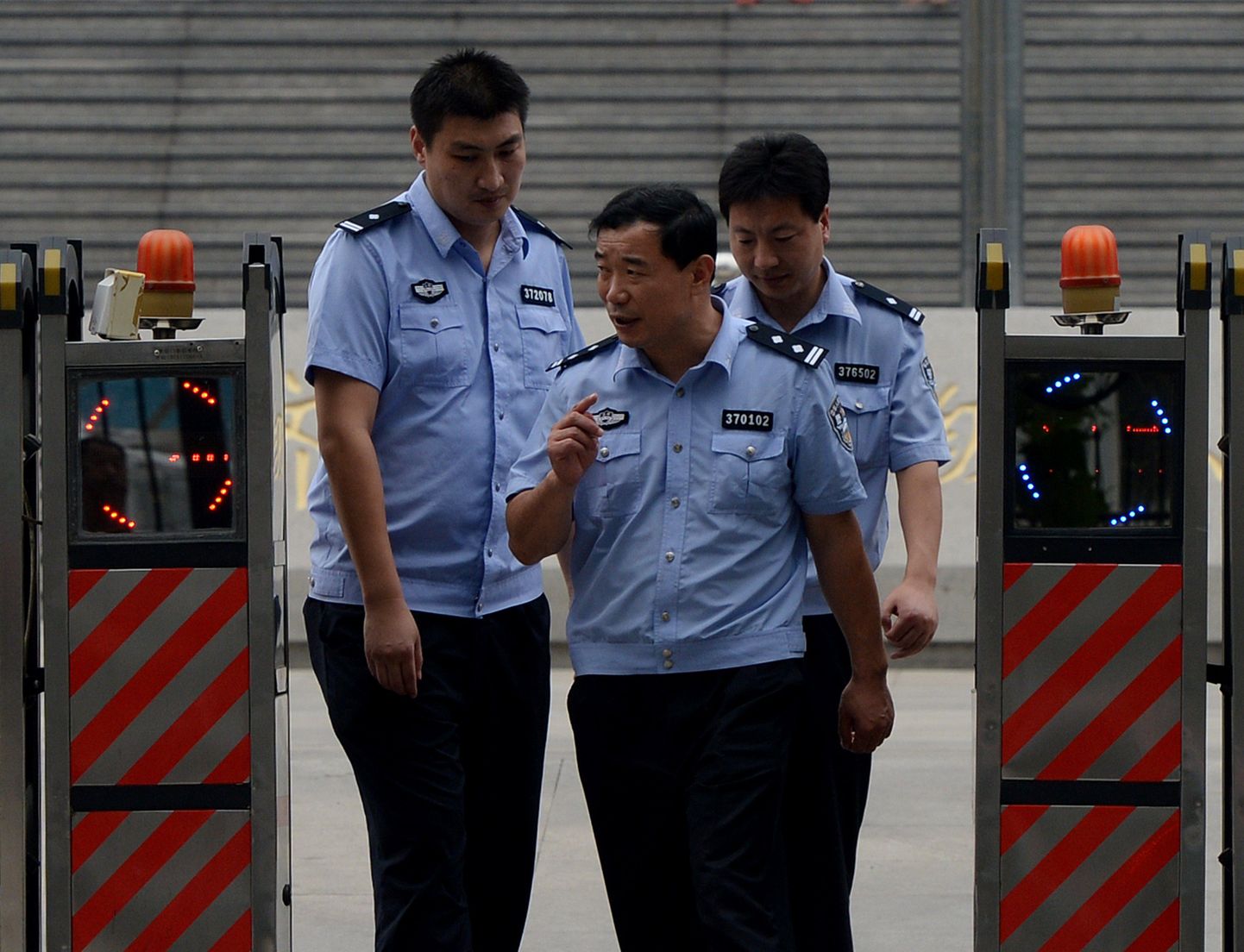 Hiina politseinik tekitas seitsmekuusele lapsele koljuluumurrud
