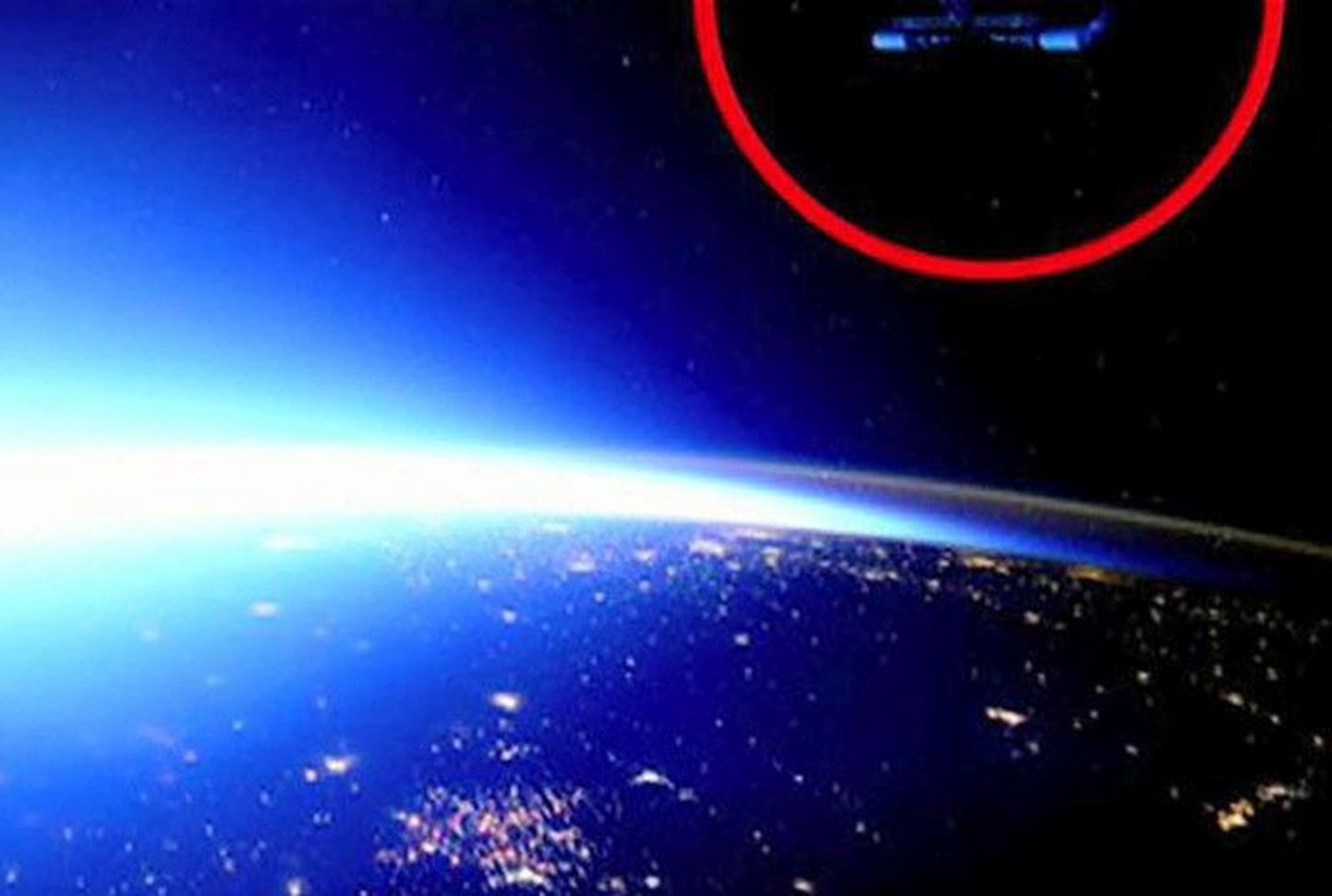 Astronaut Scott Kelly jäädvustas ufo?