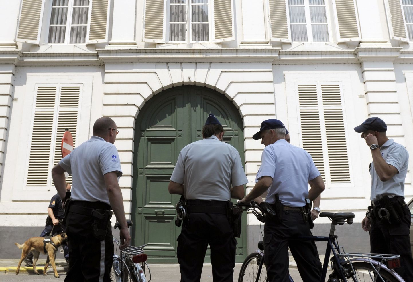 Belgia politsei peapiiskopi residentsi eest