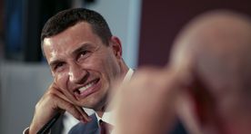 Он точно трезв? Виталий Кличко станцевал под Бритни Спирс (ВИДЕО)