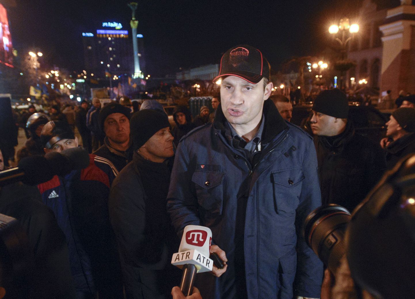 Opositsioonijuht Vitali Klitško täna Kiievis.