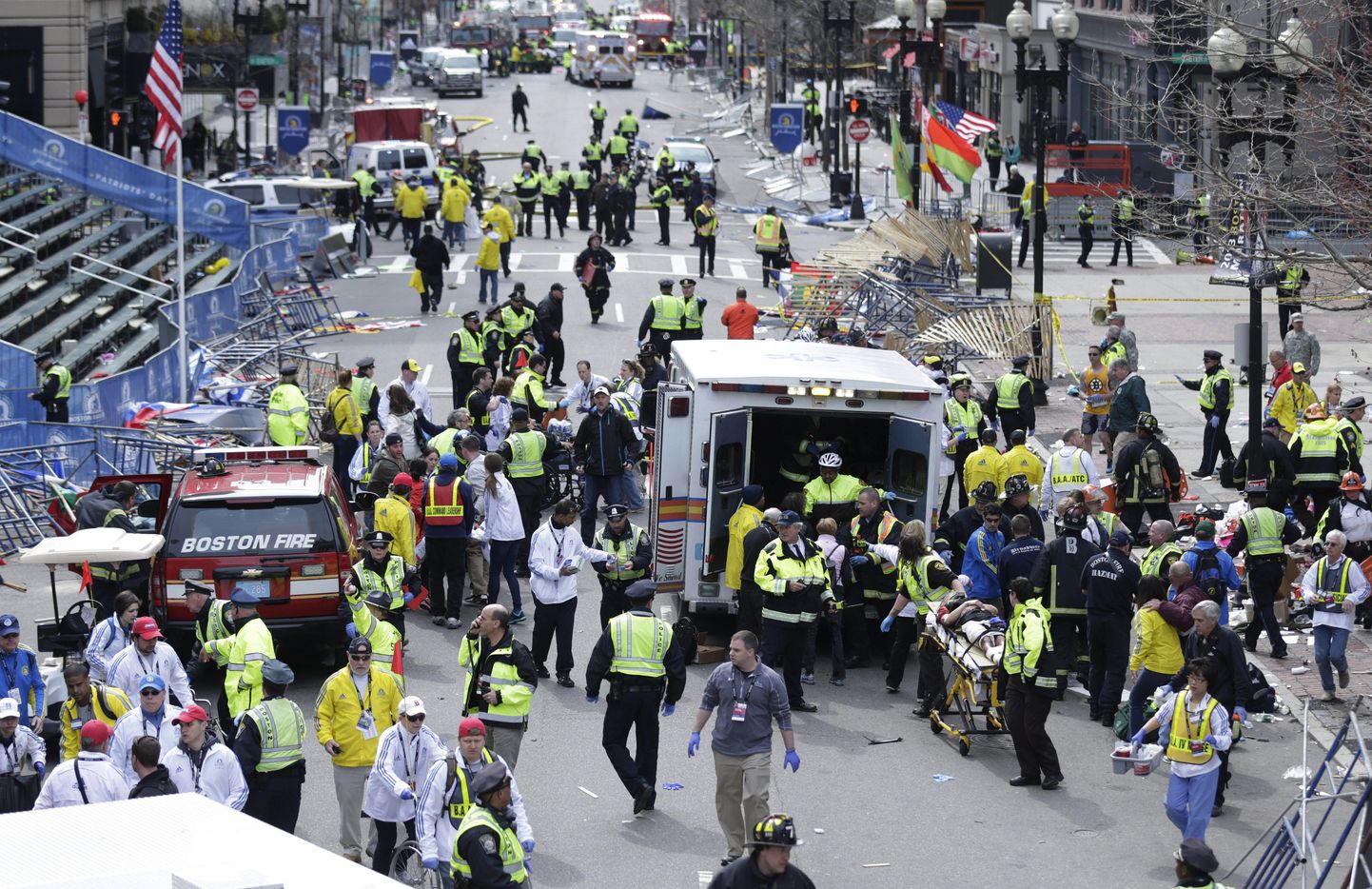 Bostoni maratoni pommiplahvatustest hukkus kolm inimest