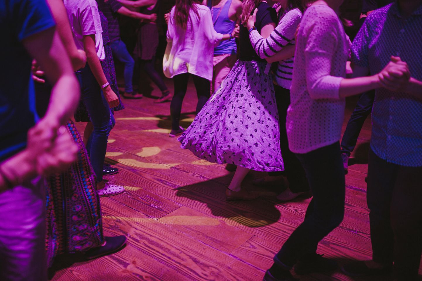Kadrilaupäeval tantsitakse pärimusmuusika aidas ka pärimuslikke tantse.