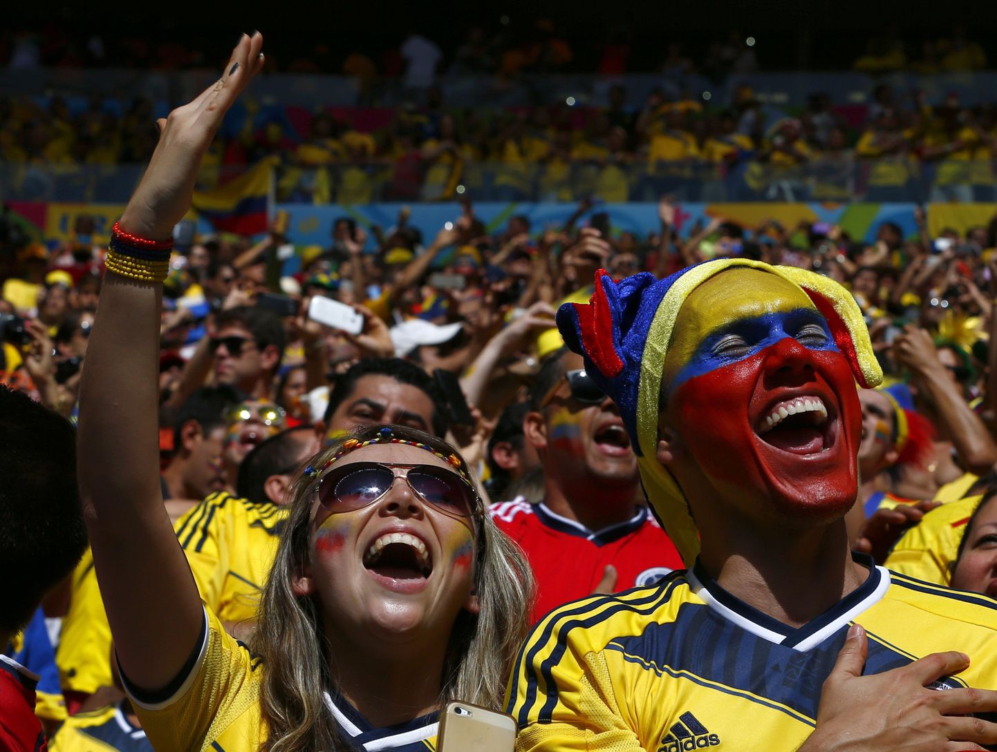 Emotsonaalsed Kolumbia jalgpallifännid