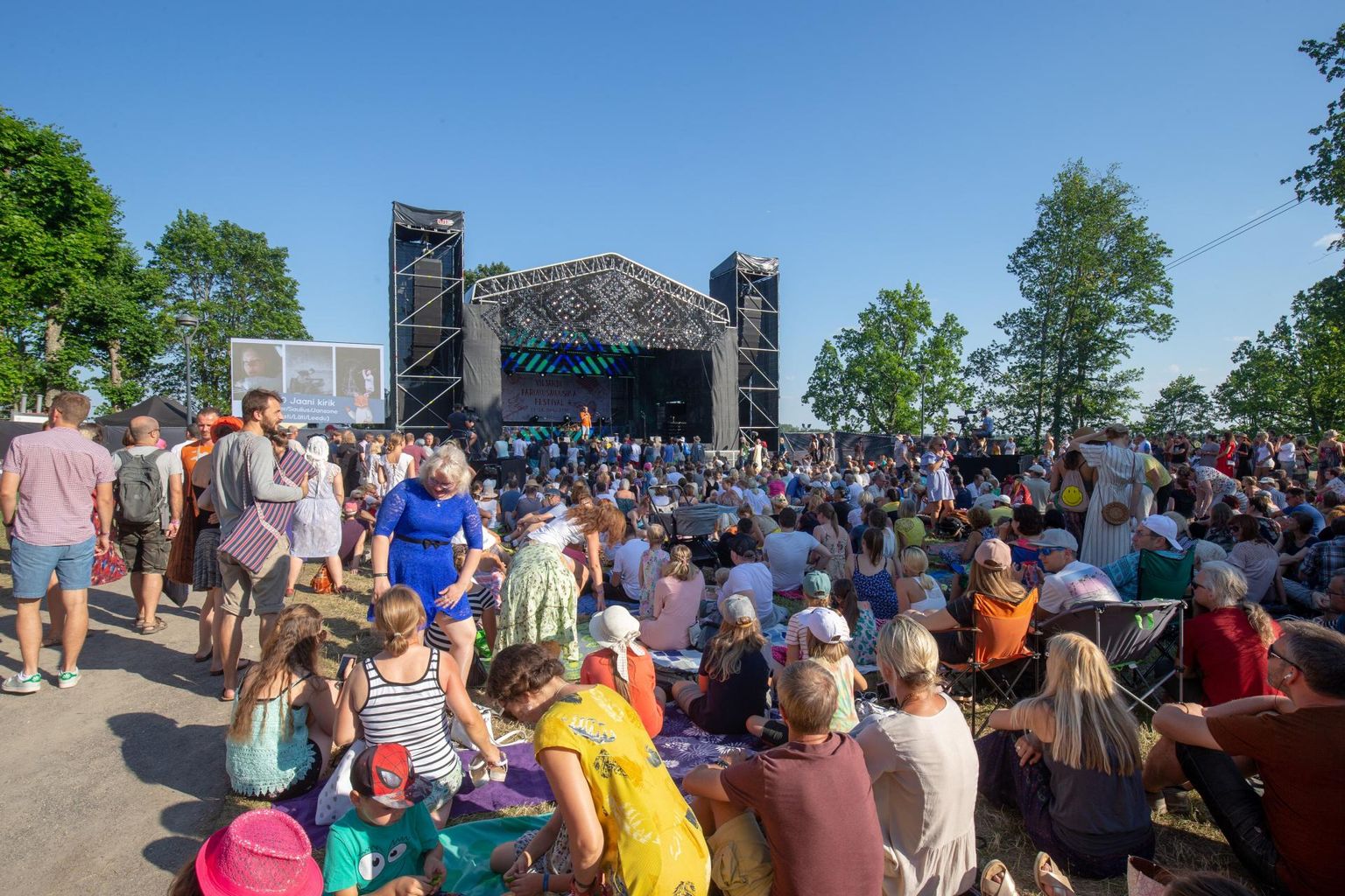 Kui varasematel aastatel on folgipidu toonud Viljandisse ligi 25 000 külalist, siis tänavu võib pidu tulla virtuaalne ning lossimäed võivad tühjaks jääda.
