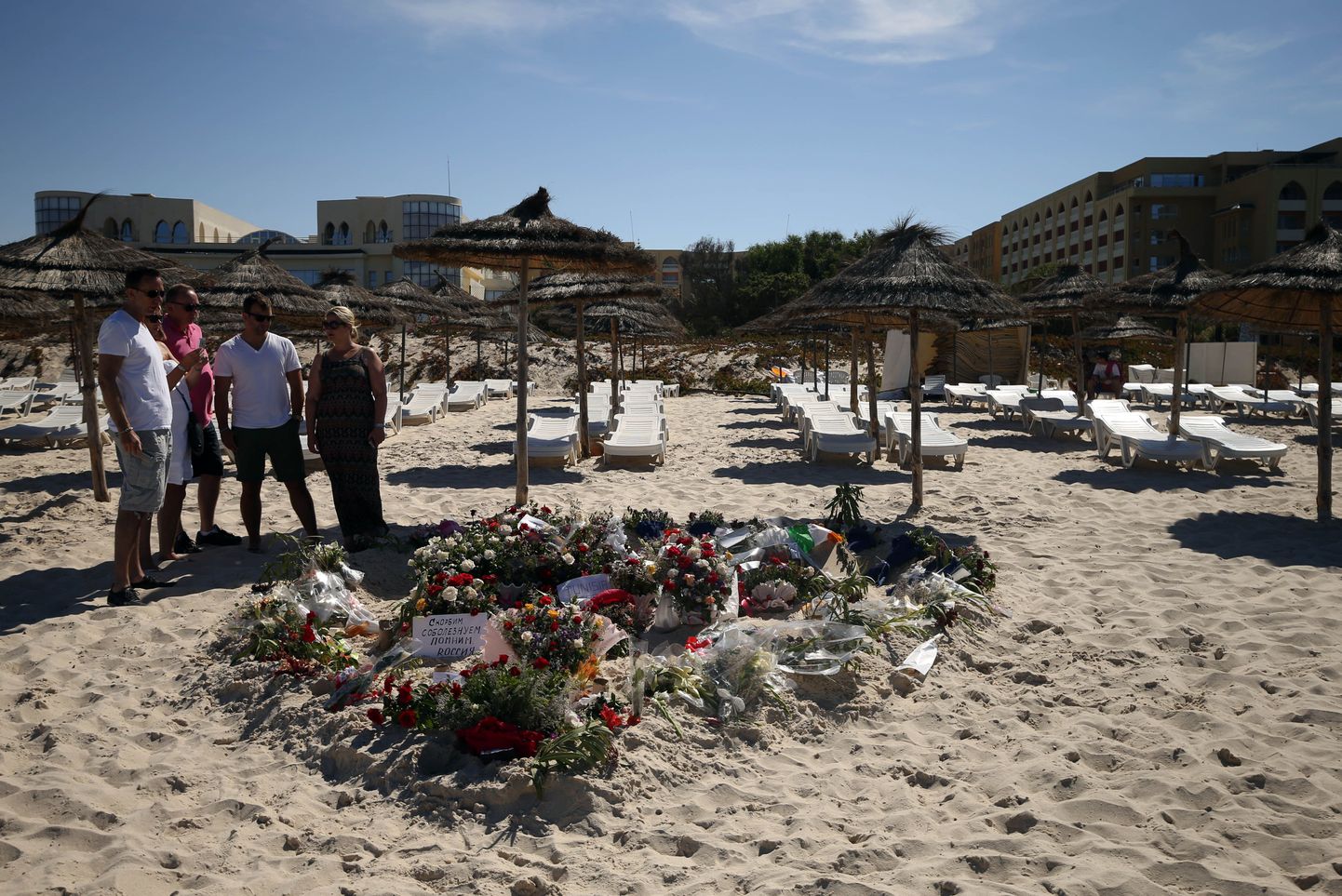 Tulistamises hukkunute mälestuspaik Tuneesias Sousse´is Imperial Marhaba hotelli rannal