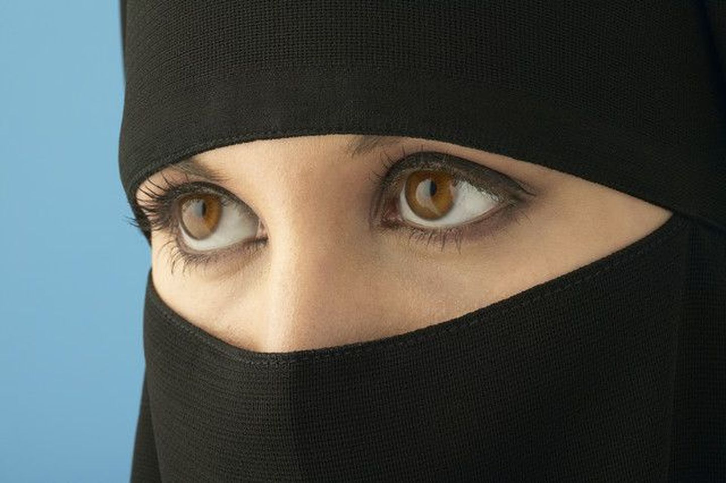 Мусульманка в традиционном уборе. Иллюстративное фото.