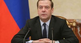 Намек не понял? Медведев рассказал, что делал в день митингов по всей России