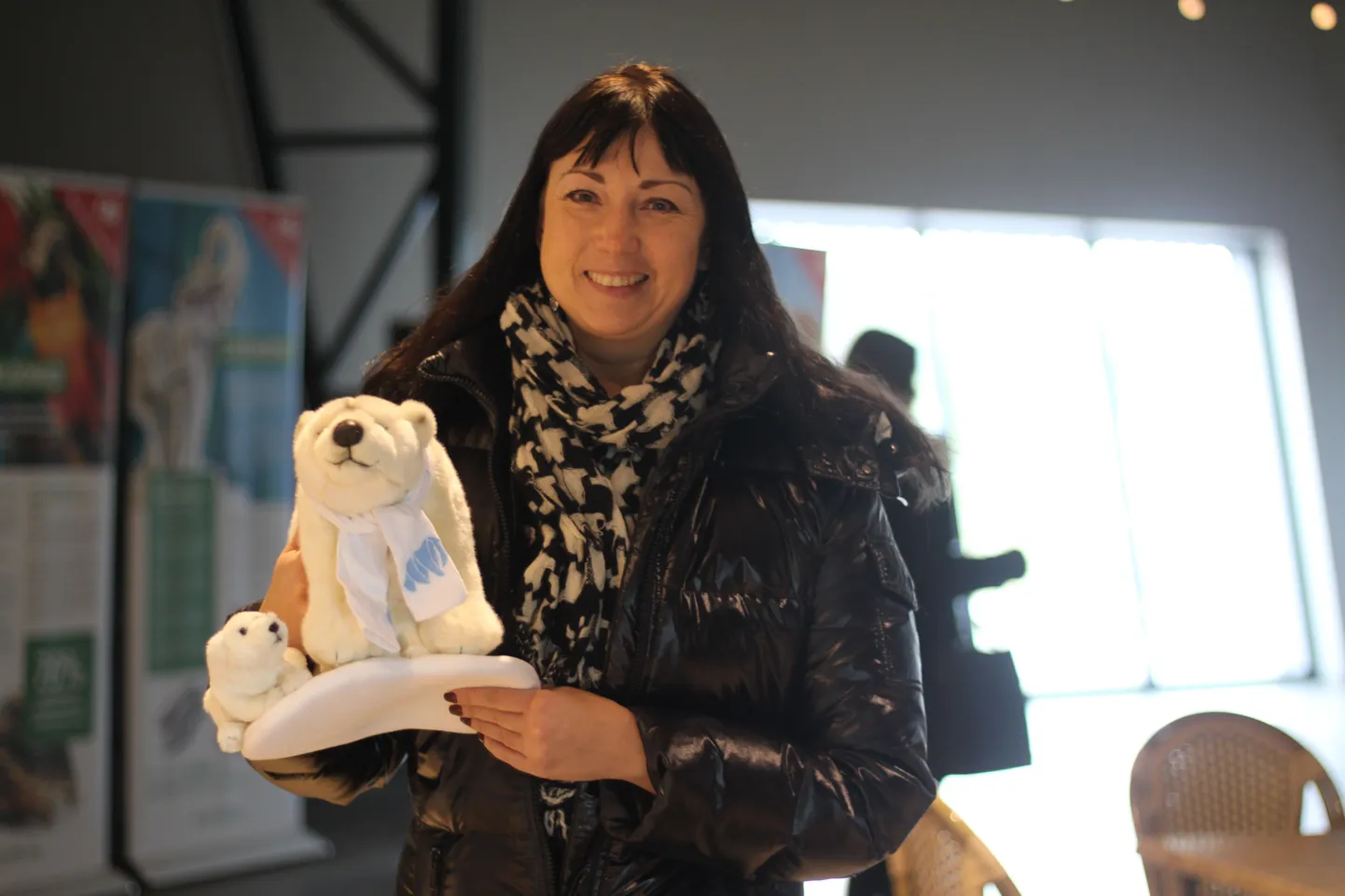 Jääaja Keskus andis loomaaiale üle jääkarudele annetatud ligi 1000 eurot