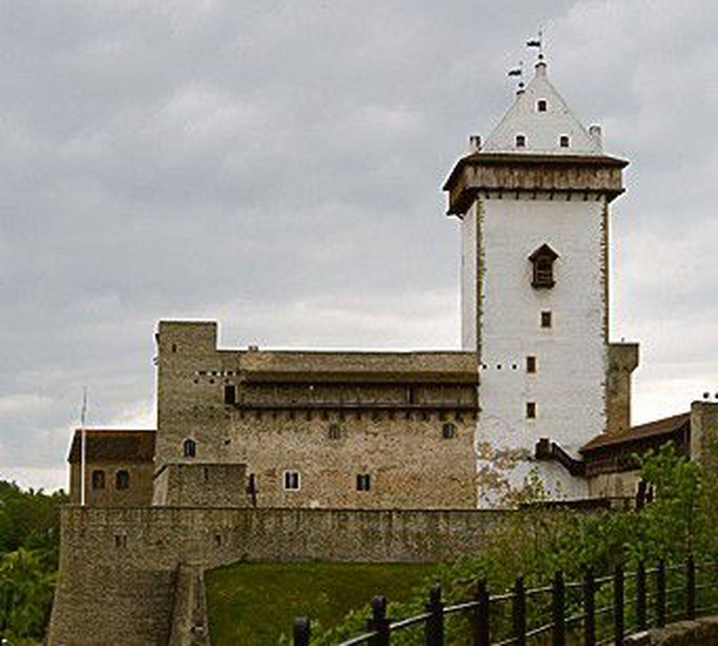 Нарвский замок.