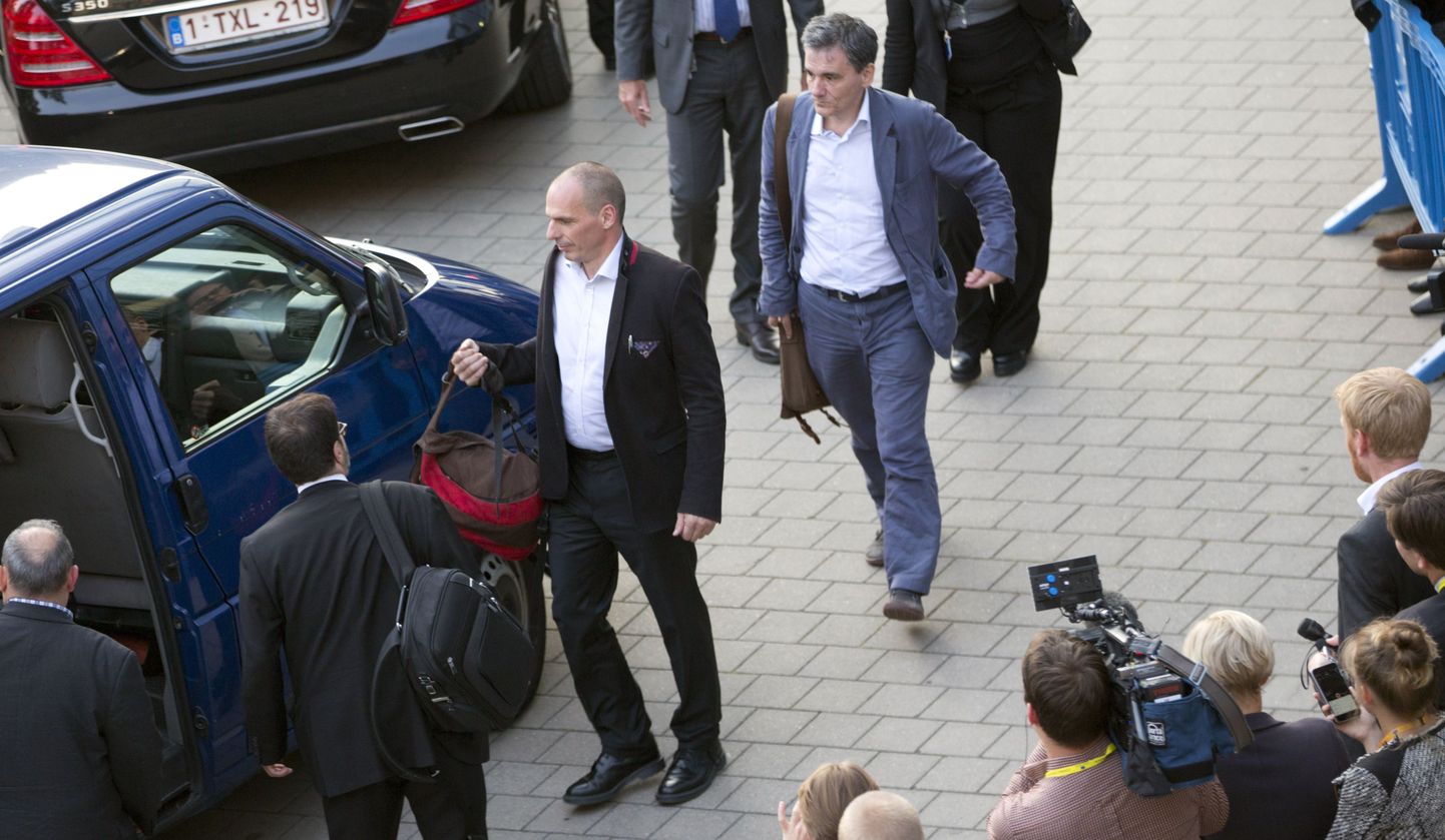 Kreeka rahandsuminister Yanis Varoufakis lahkumas eile tulemusteta lõppenud eurogrupi nõupidamiselt.