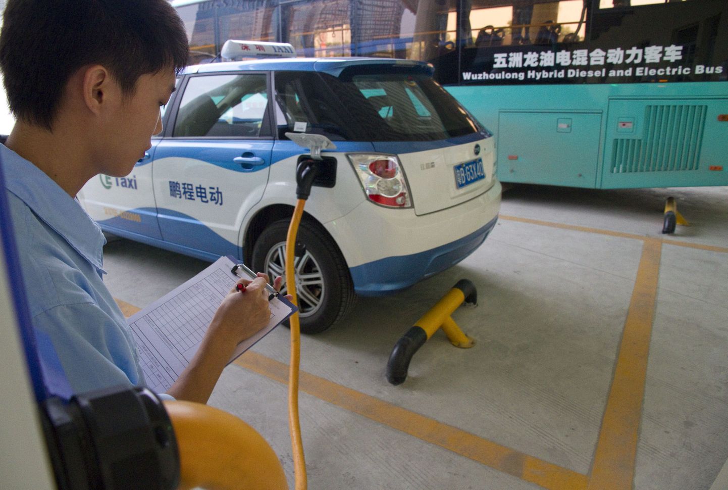 Hiina plaanib hakata kõigi eraautode liikumist kiibistamise abil jälgima. Pilt on illustratiivne.