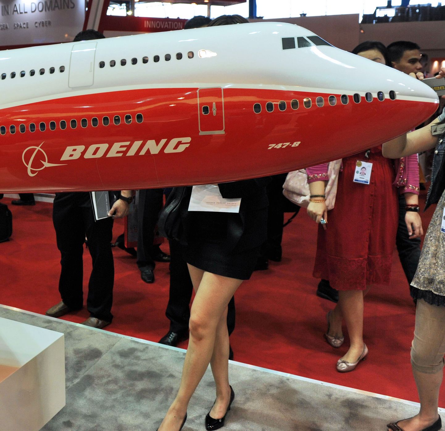 Lennuki Boeing 747-B mudel Singapuri lennundusmessil.