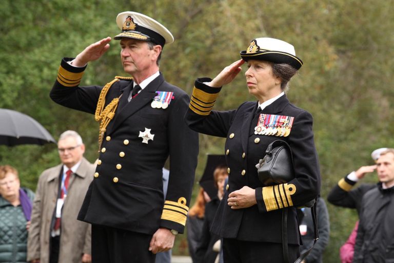 Printsess Anne ja tema abikaasa, viitseadmiral sir Timothy James Hamilton Laurence 2016. aastal Venemaal Arhangelskis / Scanpix